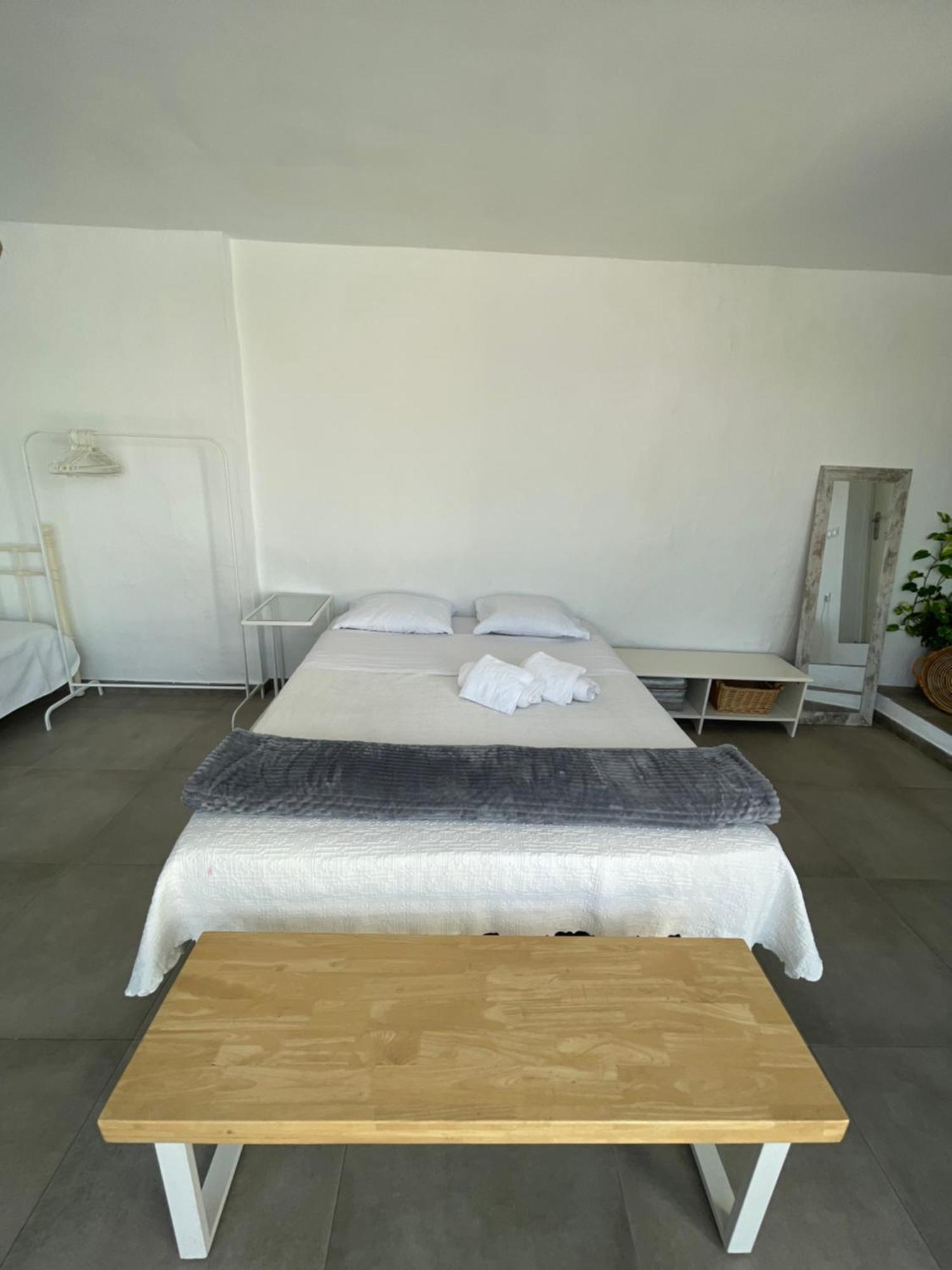Mediterranean House - Habitaciones Privadas En Casa Compartida Mairena del Aljarafe Zewnętrze zdjęcie